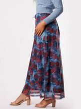 Load image into Gallery viewer, IV BLUE AND VIOLET LARGE FLORAL MESH PRINT SKIRT
