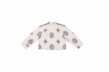 Load image into Gallery viewer, LI V NECK EMBROIDERY CROP TOP
