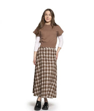 Load image into Gallery viewer, LI SLEEVELESS OVERSIZED SWEATER
