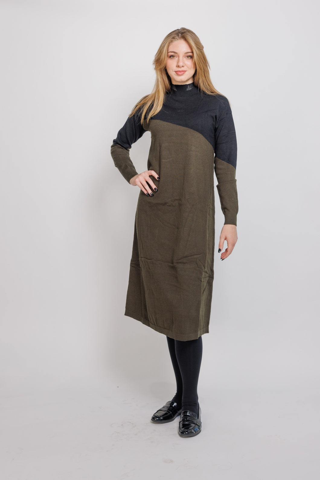 IV MOCK NECK COLOR BLOCK SWEATER DRESS