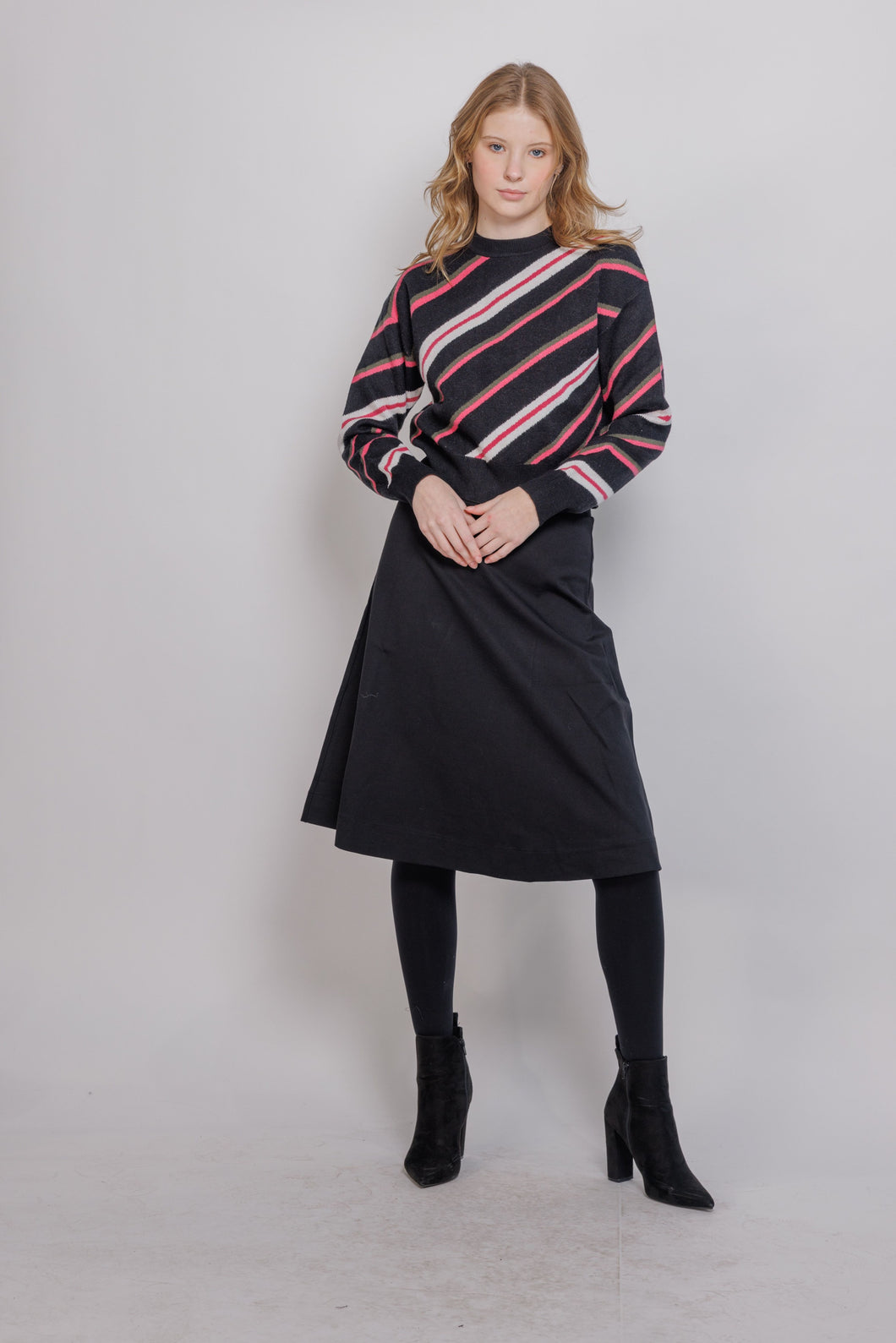 IV SLANTY STRIPE SWEATER