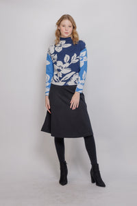 IV COLORBLOCK FLOWER SWEATER
