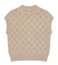 Load image into Gallery viewer, LI TEXTURED DIAMOND SHAPES VEST
