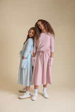 Load image into Gallery viewer, J RAW EDGE SEAM T-SHIRT
