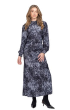 Load image into Gallery viewer, IV MESH ANIMAL PRINT TOP
