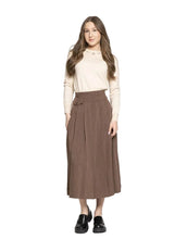 Load image into Gallery viewer, LI PINSTRIPED RUFFLE MOCK POCKET PLTD SKIRT
