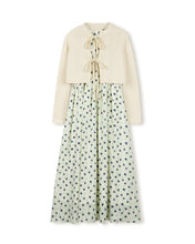 Load image into Gallery viewer, J BARN FLORAL PRINTED JUMPER
