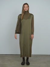 Load image into Gallery viewer, TG MIXED SATIN MAXI DRESS
