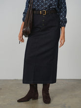 Load image into Gallery viewer, TG EXPOSED BUTTON DETAIL DENIM SKIRT
