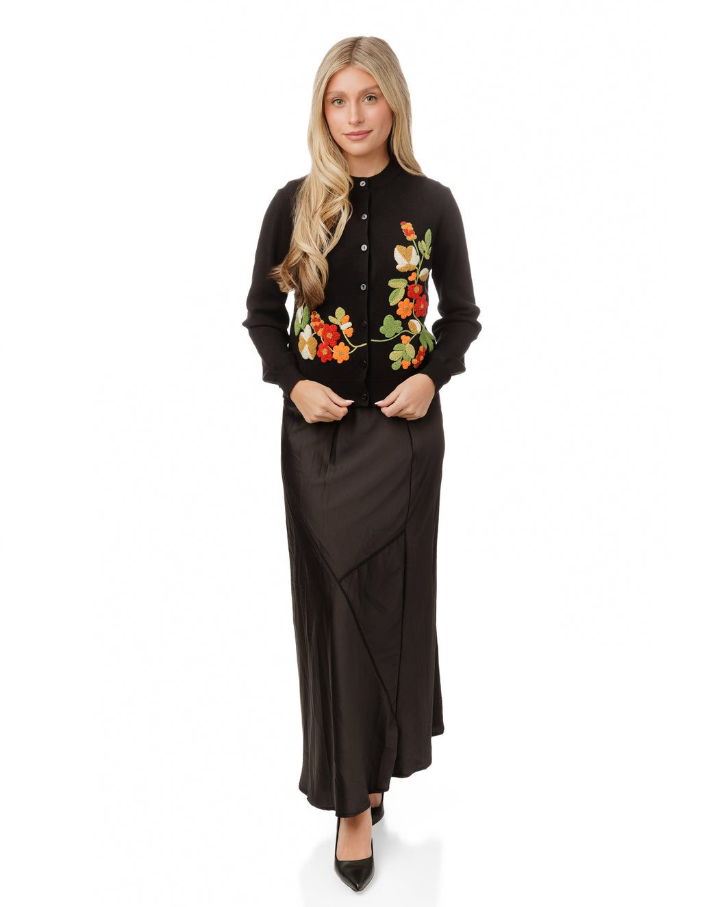 LU KNIT WITH ORANGE FUZZY FLORAL DETAILS