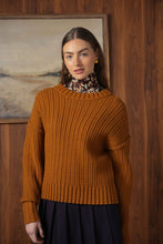 Load image into Gallery viewer, TG POINT CHUNKY CREW SWEATER
