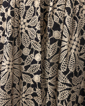 Load image into Gallery viewer, J POPLIN FLORAL PLEAT DRESS
