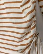 Load image into Gallery viewer, J RUCHED STRIPED TEE
