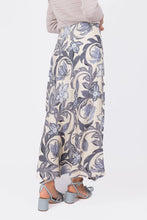 Load image into Gallery viewer, YB DAKOTA SKIRT
