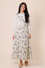 Load image into Gallery viewer, LI CREPE FLAIRED SKIRT WITH FLOWERS

