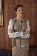 Load image into Gallery viewer, TG POINT HIGH LO VEST
