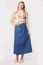 Load image into Gallery viewer, IV EYELET BLOUSE WITH FLOWER PRINT
