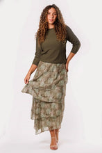 Load image into Gallery viewer, IV LEAF PRINT LACE LAYERED SKIRT
