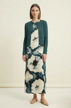 Load image into Gallery viewer, MISTÊ OVERSIZED FLORAL PRINT DRESS
