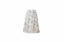 Load image into Gallery viewer, LI CREPE FLAIRED SKIRT WITH FLOWERS
